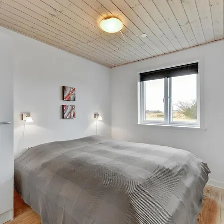 Karmen - 300m To The Fjord By Interhome Semesterbostad *